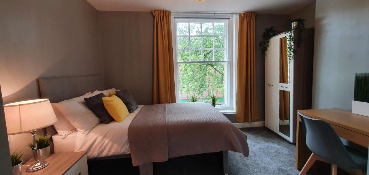 Darwin Stays - Service Accommodation In Newcastle Under Lyme City Centre Εξωτερικό φωτογραφία