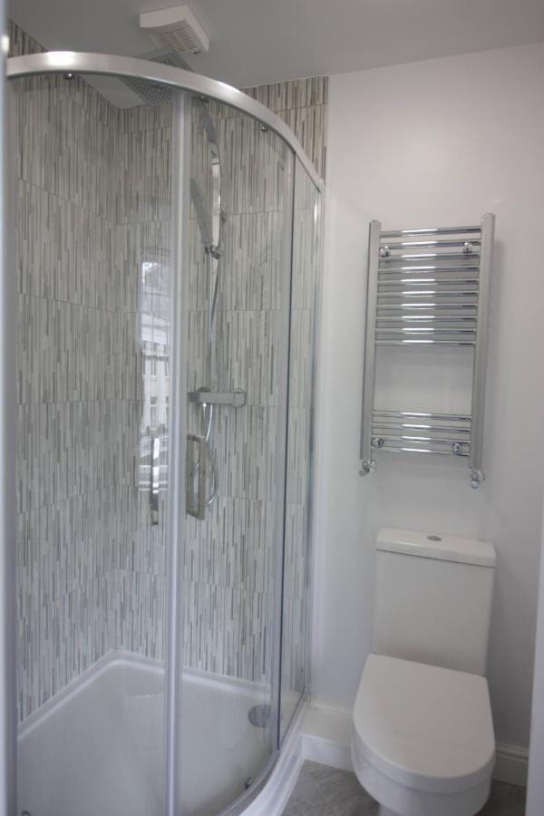 Darwin Stays - Service Accommodation In Newcastle Under Lyme City Centre Εξωτερικό φωτογραφία