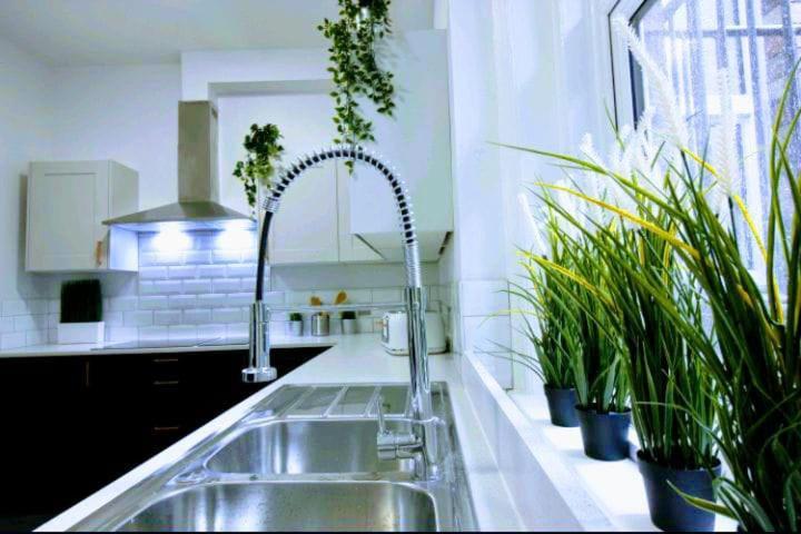 Darwin Stays - Service Accommodation In Newcastle Under Lyme City Centre Εξωτερικό φωτογραφία