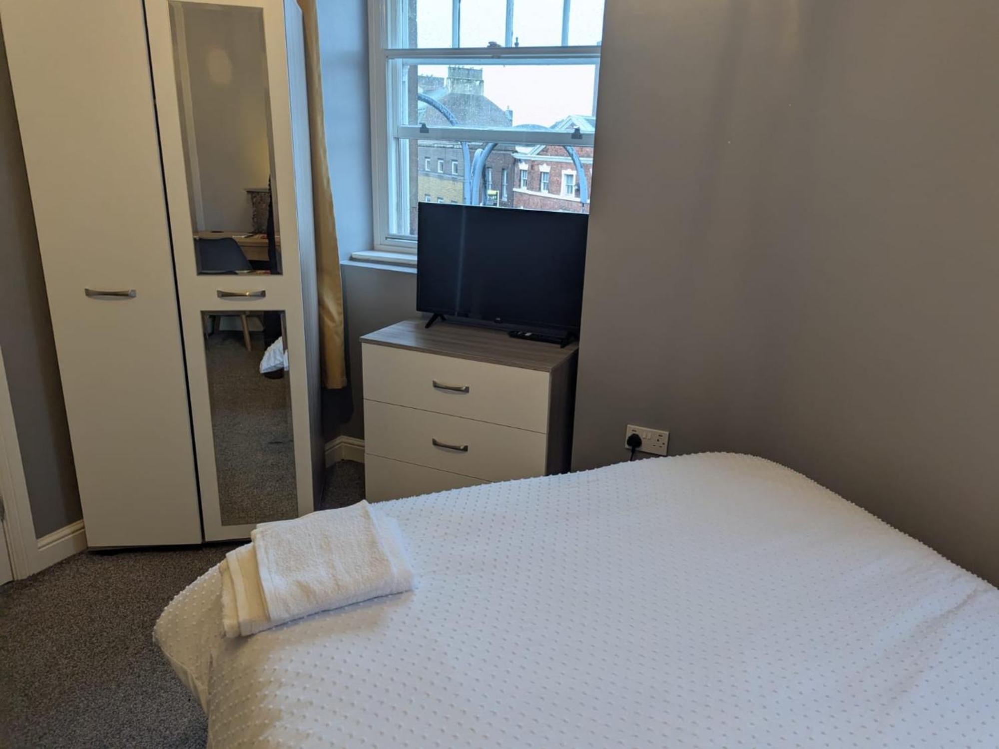 Darwin Stays - Service Accommodation In Newcastle Under Lyme City Centre Εξωτερικό φωτογραφία