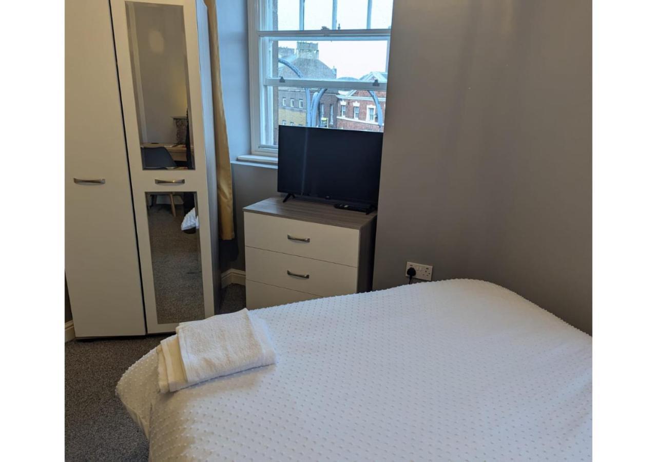 Darwin Stays - Service Accommodation In Newcastle Under Lyme City Centre Εξωτερικό φωτογραφία